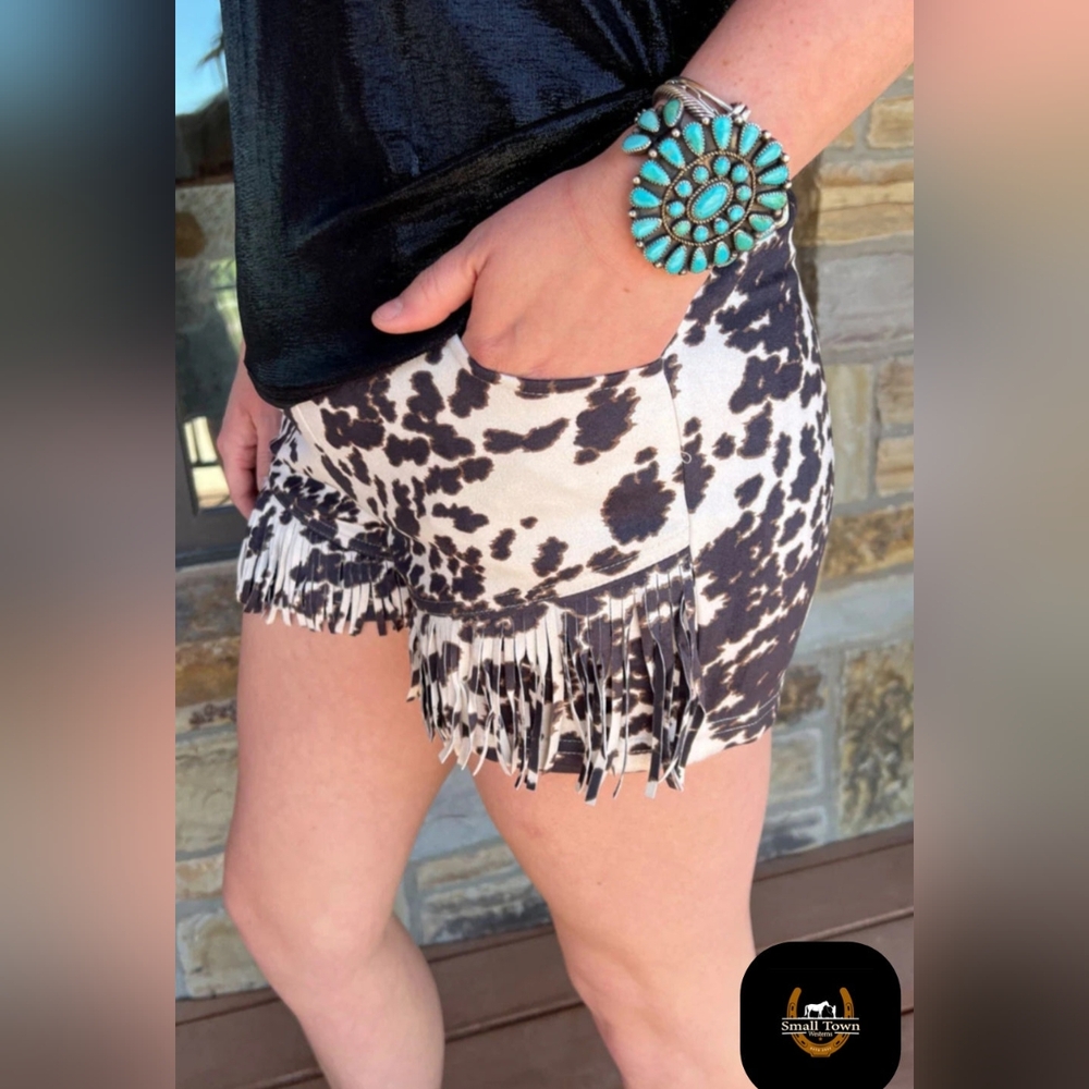 Bandera Chic Shorts